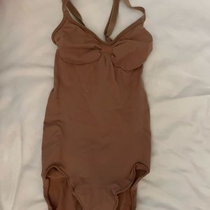 SKIMS sculpting bodysuit